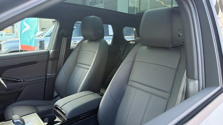 Land Rover Range Rover Evoque 1.5 P270e Edition 5dr Auto Hatchback
